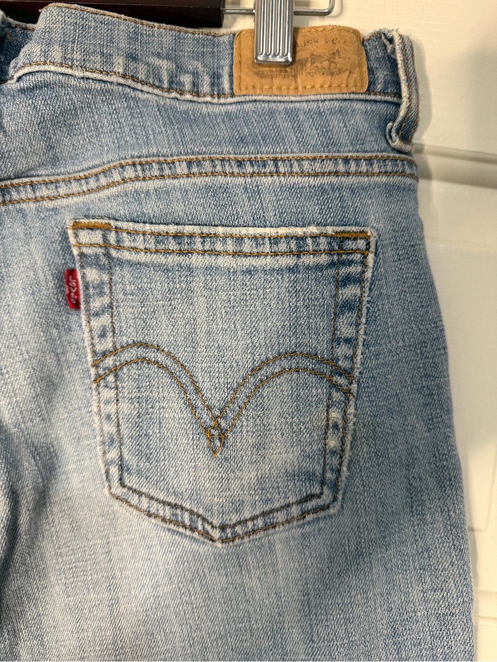 Levi's Women's Light Blue Straight Leg Jeans 515